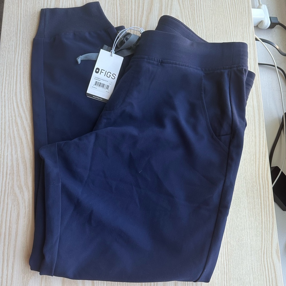 NEW Figs Zamora 2.0 jogger